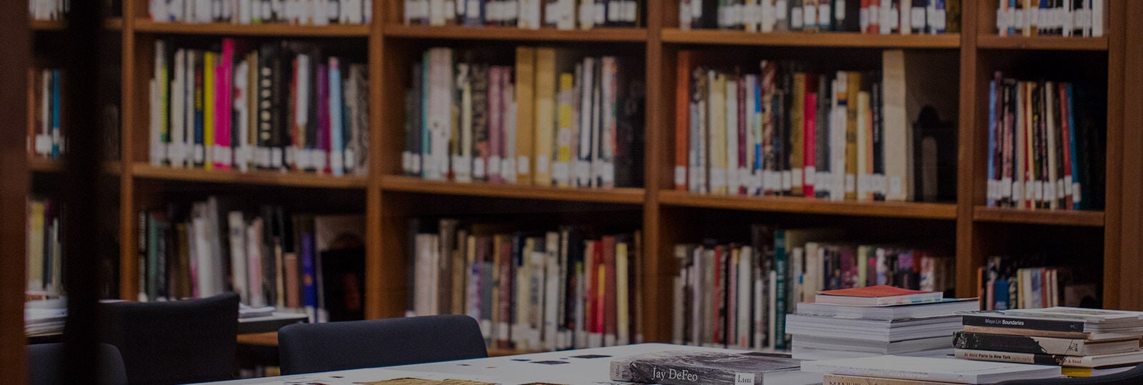 DOpticBook 4800扫描仪非常适合图书馆和学校，能够保存各种媒体，包括古老的书籍、杂志和装订材料，而无需损坏它们！